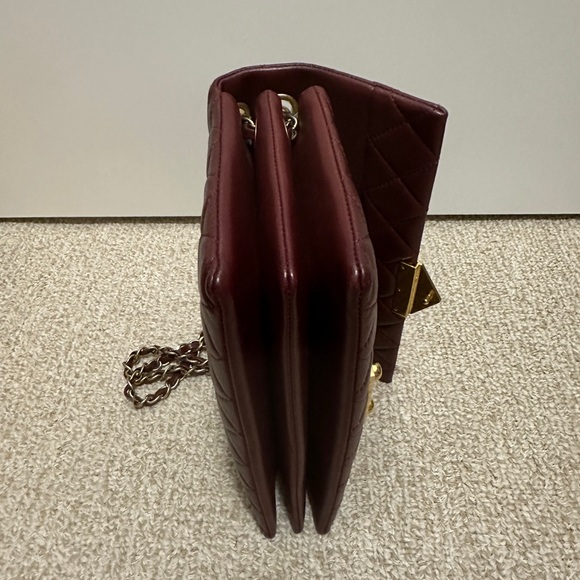 CHANEL Classic Matelasse Lambskin Leather Flap Bag Bordeaux Burgundy - Picture 3 of 11